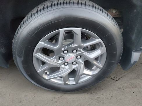 Used 2022 GMC Sierra 1500 SLT w/ SLT Convenience Package image 14