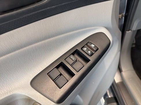 Used 2014 Toyota Tacoma 4x4 Double Cab w/ SR5 Package image 12