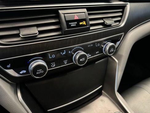 Used 2018 Honda Accord EX image 14