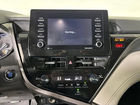 Used 2022 Toyota Camry SE w/ Convenience Package FWD image 15