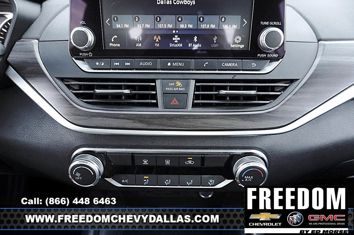 Used 2025 Nissan Altima 2.5 SV FWD image 17