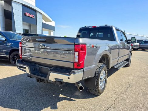 Used 2021 Ford F250 XLT w/ XLT Premium Package AWD/4WD image 3