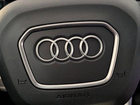 Certified 2025 Audi Q3 2.0T Premium w/ Convenience Package image 13