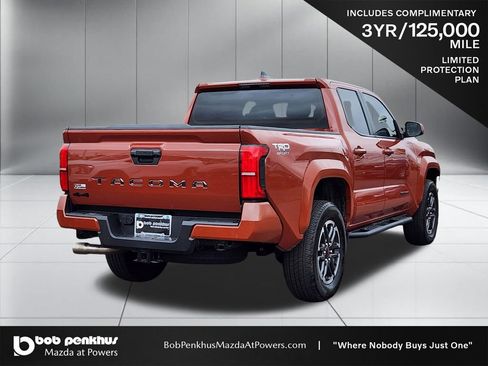Used 2025 Toyota Tacoma TRD Sport AWD/4WD image 25
