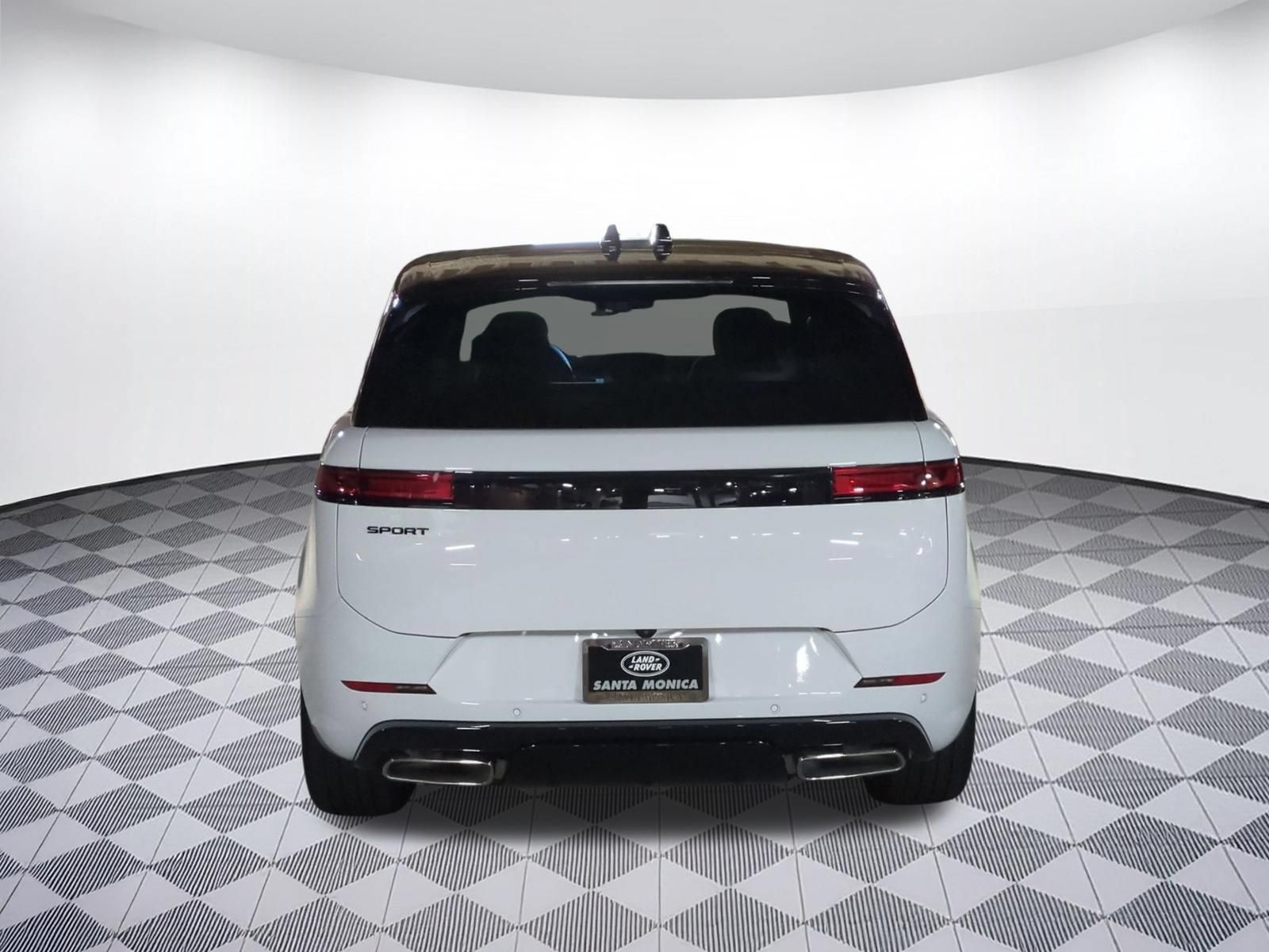 New 2026 Land Rover Range Rover Sport Dynamic SE AWD/4WD image 4