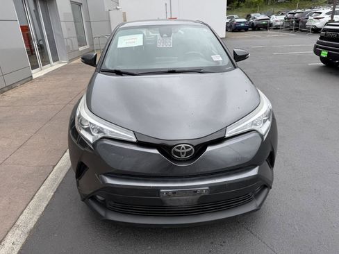 Used 2018 Toyota C-HR XLE FWD image 8