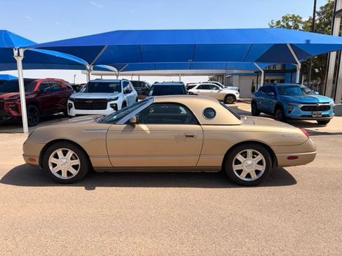 Used 2005 Ford Thunderbird RWD image 6