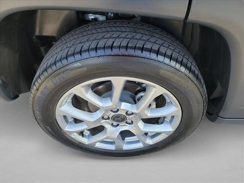 Used 2025 Jeep Compass Limited AWD/4WD image 11