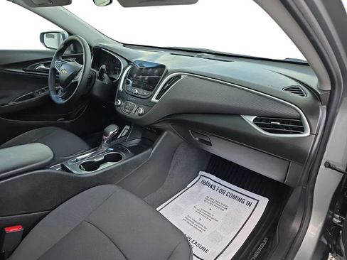 Used 2024 Chevrolet Malibu RS FWD image 19