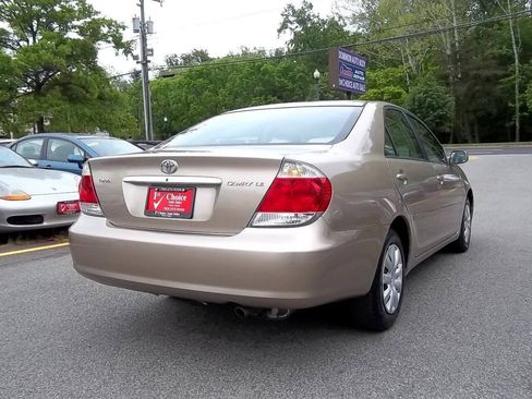 Used 2006 Toyota Camry LE FWD image 4