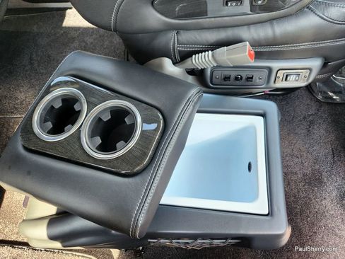 Used 2023 Chevrolet Express 2500 image 37