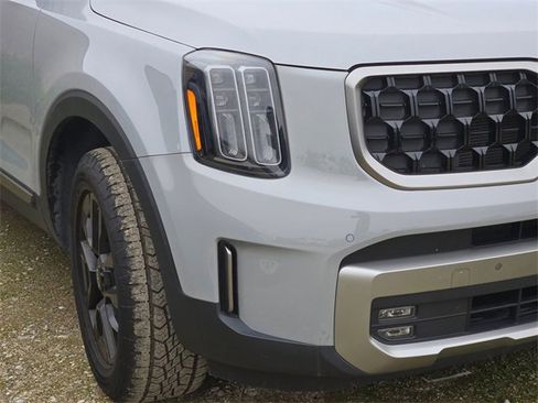 Certified 2023 Kia Telluride SX Prestige X-Pro image 4