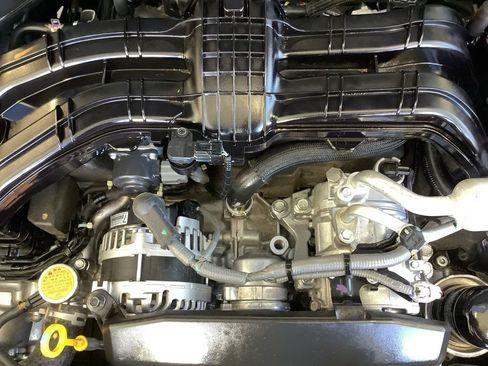 Used 2024 Subaru Crosstrek 2.5i Wilderness w/ Crosstrek Mirror Package image 21