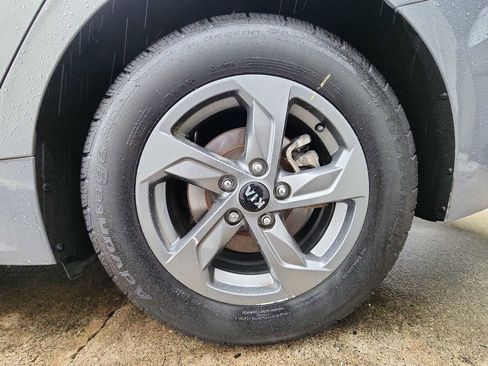 Used 2021 Kia K5 LX image 10