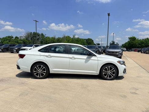 Used 2024 Volkswagen Jetta Sport FWD image 26