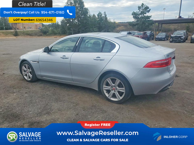 Used 2018 Jaguar XE Premium RWD image 3