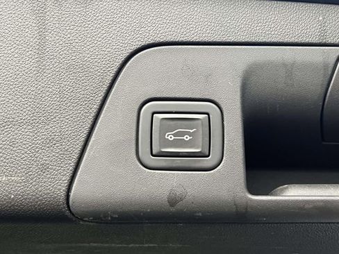 Certified 2022 Buick Envision Essence w/ Safety Package image 13