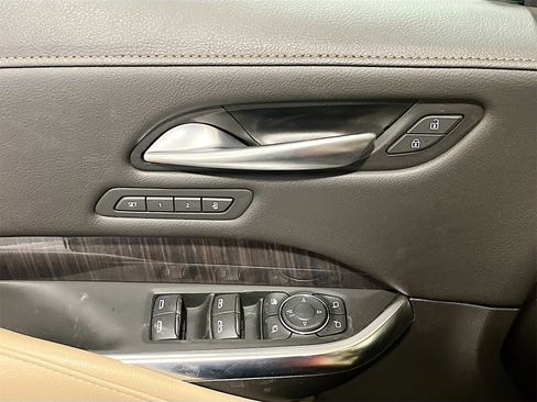 Used 2024 Cadillac XT4 Premium Luxury w/ Cold Weather Package image 18