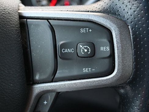 Used 2024 RAM 2500 Tradesman w/ Chrome Appearance Group AWD/4WD image 12
