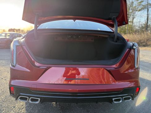 New 2026 Cadillac CT4 V image 10