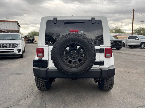 Used 2015 Jeep Wrangler Unlimited Sahara w/ Connectivity Group image 6