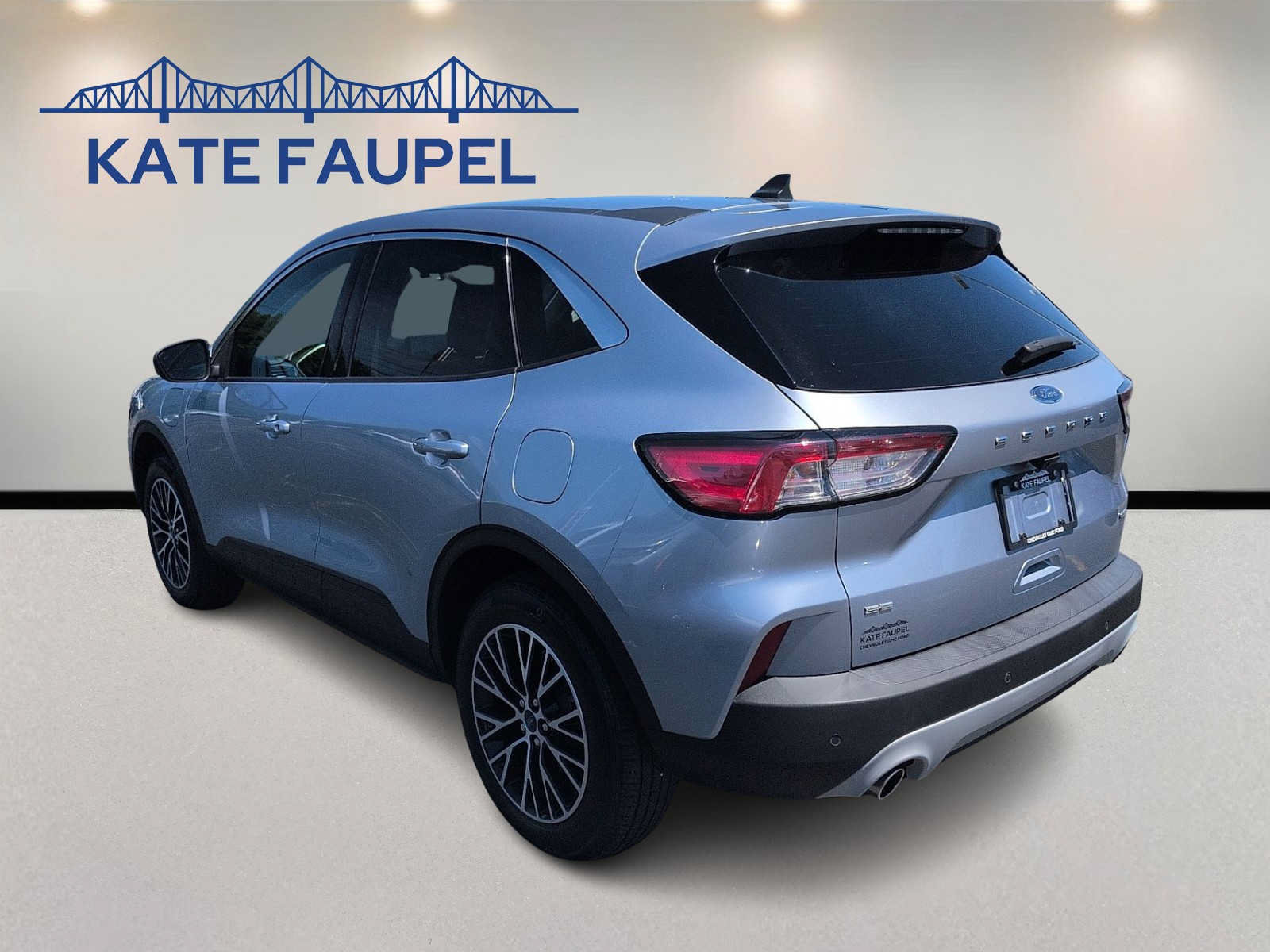 Used 2022 Ford Escape SE w/ Convenience Package FWD image 5