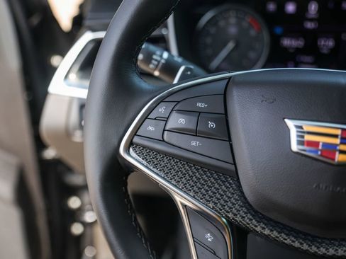 Certified 2024 Cadillac XT5 Sportv w/ Technology Package AWD/4WD image 14