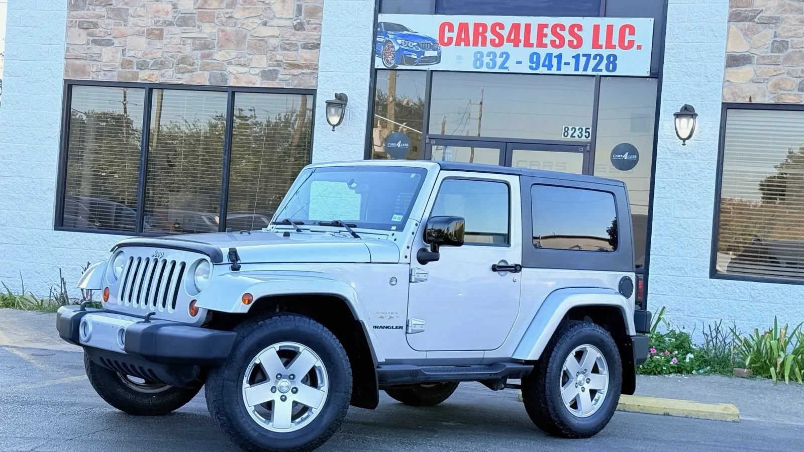 Used 2010 Jeep Wrangler Sahara w/ Trailer Tow Group AWD/4WD image 5