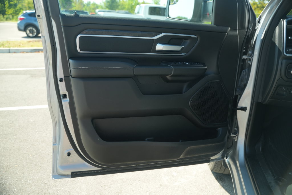 Used 2023 RAM 1500 Big Horn AWD/4WD image 15