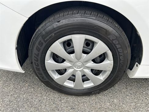 Used 2013 Toyota Corolla L FWD image 7