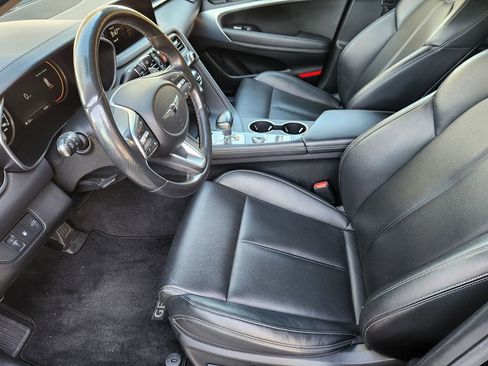 Used 2023 Genesis G70 2.0T image 12
