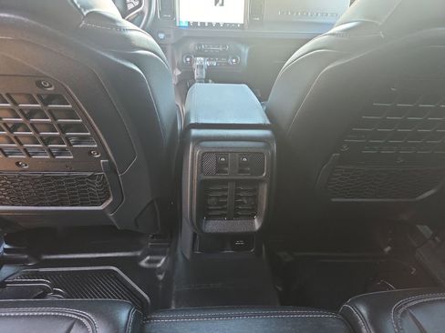 Certified 2025 Ford Bronco Badlands image 40