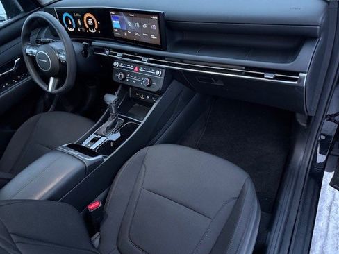 Certified 2025 Hyundai Tucson SE image 15