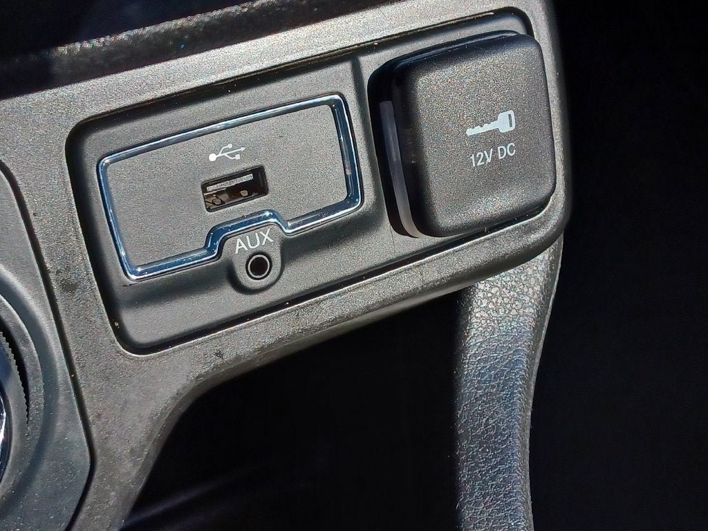 Used 2021 Jeep Renegade Limited AWD/4WD image 19