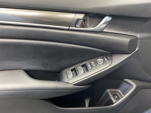 Used 2022 Honda Accord Sport image 12