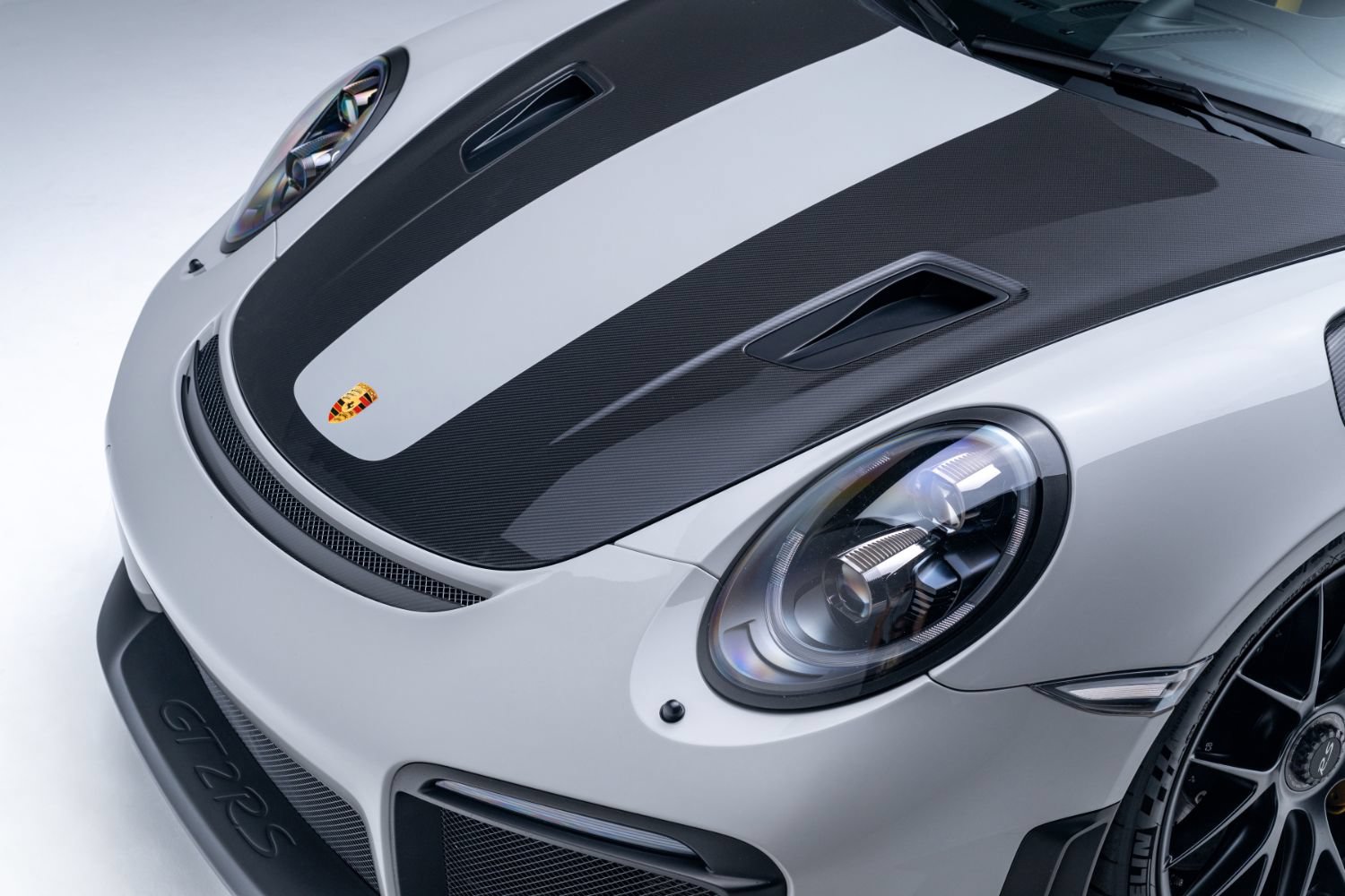 Used 2018 Porsche 911 GT2 RS RWD image 19