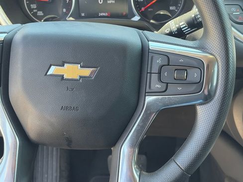 Used 2025 Chevrolet Blazer LT FWD image 18
