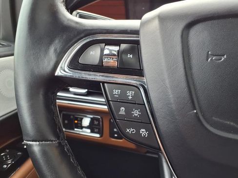 Used 2022 Lincoln Navigator L Reserve AWD/4WD image 14