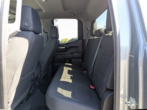 Used 2020 Chevrolet Silverado 1500 LT image 13