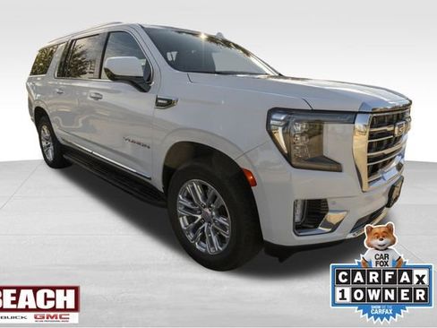 Used 2023 GMC Yukon XL SLT image 1