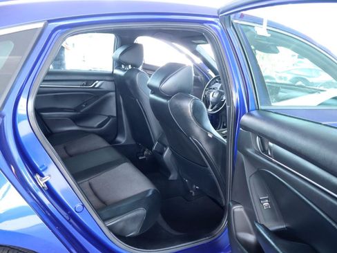 Used 2018 Honda Accord Sport image 33