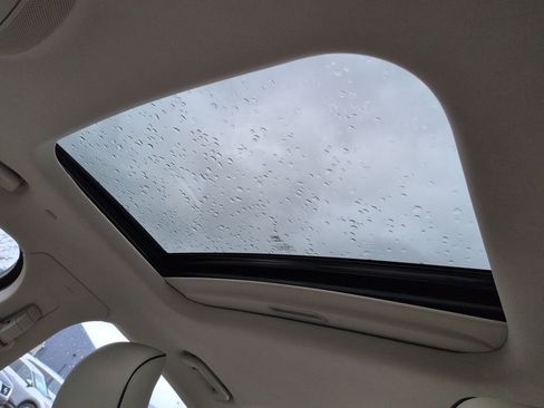 Used 2017 Ford Fusion Platinum image 13