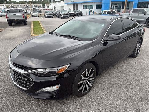 Used 2022 Chevrolet Malibu RS w/ LPO, Convenience Package 2 FWD image 2