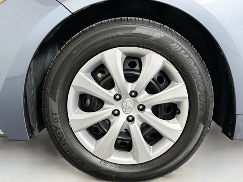 Used 2023 Toyota Corolla LE FWD image 11