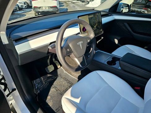 Used 2023 Tesla Model Y Long Range image 15