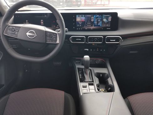 New 2026 Nissan Sentra SR w/ Floor Mat Package FWD image 17