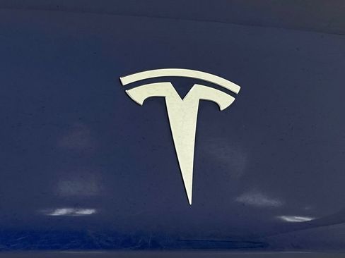 Used 2018 Tesla Model 3 Long Range RWD image 35