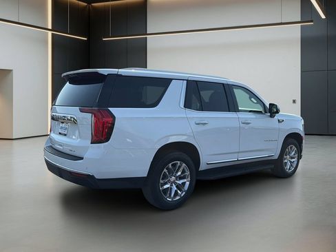 Used 2022 GMC Yukon SLT w/ SLT Premium Package AWD/4WD image 6