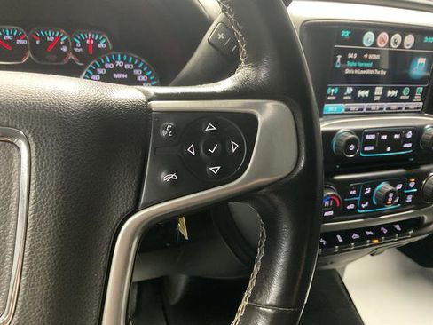 Used 2017 GMC Sierra 2500 SLE w/ SLE Preferred Package image 18