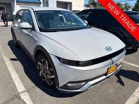 Used 2023 Hyundai Ioniq 5 SEL RWD image 1